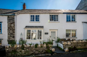 Boscastle Quaint Cornish Fishermans Cottage